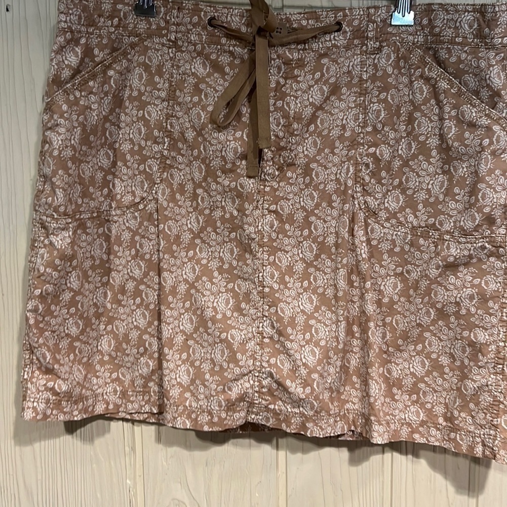 White Stag Skirt Drawstring Waist Size 18